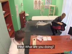 Leie, Arschlecken, Blasen, Hundestellung, Krankenschwester, Büro, Muschi, Uniform