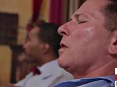 Анальный секс, Постарше, Семяизвержение, Двойное проникновение, Групповуха, Большие дырки, Группа, Белье