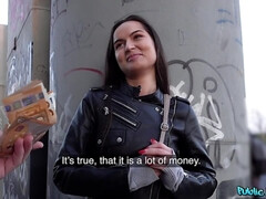 Grosse bite, Sucer une bite, Brunette brune, Hard, De plein air, Russe, Serré, Mouillée