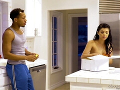 Kont, Zwart, Interraciaal, Latijnse vrouw, Natuurlijke tieten, Doordringend, Kut duiken, Tieten likken