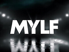 Grosser arsch, Grosse titten, Blasen, Vollbusig, Kehlenfick, Hardcore, Milf, Pov