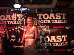 Грудастые, Постарше, Милф, Голышом, Вечеринка, Киски, Стриптизерша, Влажная