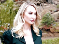 Bruinharig, Dominante vrouw, Lesbisch, Likken, Moeder die ik wil neuken, Orgasme, Kut duiken, Ruw