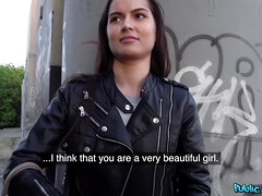 Cul, Sucer une bite, Brunette brune, Européenne, Faciale, Seins naturels, Russe, Nénés