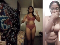 Tetas grandes, Penetracion con dedos, Casero, Masturbación