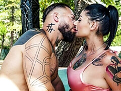 デカ尻, デカチン, デカパイ, フェラチオ, 茶髪の, バック, 淫乱熟女, アウトドア