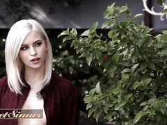 Grosse titten, Braunhaarige, Vollbusig, Paar, Lecken, Lingerie, Pornostars, Rasiert