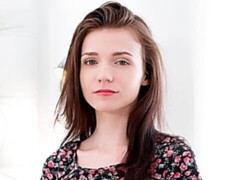 Chambre à dormir, Sucer une bite, En levrette, Léchez, Seins naturels, Chatte, Maigrichonne, Adolescente