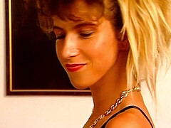 Kont, Blond, Masturbatie, Kut duiken, Tieten likken, Oud, Nat