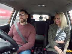 お尻, デカパイ, ブロンド, フェラチオ, イギリス人, チン, バック, ショートヘア