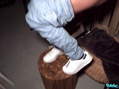 Tussi, Grosser arsch, Blasen, Kehlenfick, Hardcore, Piercing, Russisch, Titten