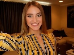 お尻, ブロンド, フェラチオ, 手コキする, ハメ撮り, 剃毛, ストリッピング, ティーン