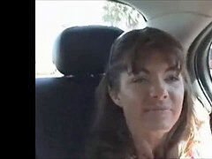 Braunhaarige, Tätowierung