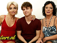 フェラチオ, 指いじり, ハードコア, Hd, 熟年, 淫乱熟女, 剃毛, フェラする