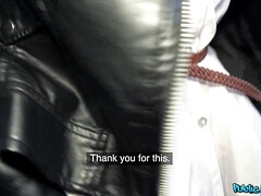 Kont, Blond, Pijpbeurt, Sperma shot, Handbeurt, Buiten, Openbaar, Tieten likken