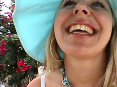 Vanesssa the naughty urinate blonde