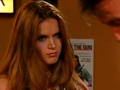 Gros cul, Gros seins, Blonde, En levrette, Branlette thaïlandaise, Léchez, Rasée, Rétro ancien