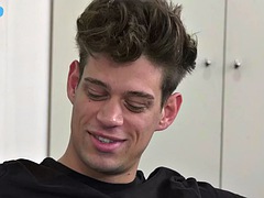 In den arsch, Tussi, Blasen, Doppelpenetration, Handjob, Piercing, Ablutschen, Flotter dreier