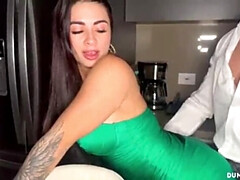 Verga grande, Tetas grandes, Besar, Latina, Maduro, Madres para coger, Músculo, Tetas