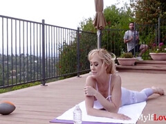 Kont, Bedriegen, Oudere vrouw, Huisvrouw, Moeder die ik wil neuken, Kut duiken, Stiefmoeder, Tieten likken