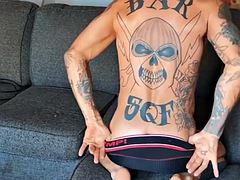 Amateur, Verga grande, Gay, Masturbación, Perforación, Solo, Tatuaje, Juguetes