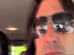 В машине, Мастурбация, Оргазм, Киски, Бритые, Игрушки