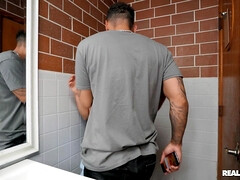 Gros cul, Noire, Petite amie, Fille latino, Masturbation, De plein air, Tatouage, Nénés