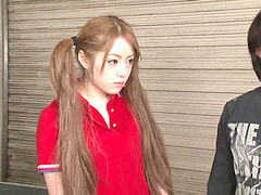 Bruinharig, Sperma in gezicht, Spel, Japaans, Twee staartjes, Sportoefening, Zuigen, Trio