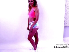 Rubia, Mamada, Corrida, Penetracion con dedos, Orgasmo, Pequeña, Pov, Adolescente