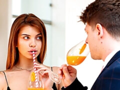 Grosse bite, Sucer une bite, En levrette, Seins naturels, Petite femme, Rousse roux, Maigrichonne, Adolescente