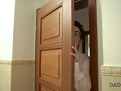 Sucer une bite, Brunette brune, Tchèque, Papa, Hd, Léchez, Mature, Adolescente