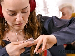 Gros seins, Blonde, Tromperie, Femme couguar, Énorme, Bite énorme, Mature, Naturelle