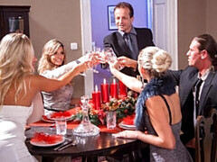 18 jahre, In den arsch, Grosser arsch, Grosser schwanz, Blasen, Hundestellung, Strümpfe, Titten