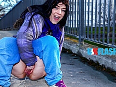 Británico, Hembra, Fetiche, Hd, Masturbación, Orinar, Público, Solo