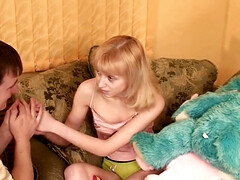 18 ans, Nana, Sucer une bite, Pieds, Hd, Actrice du porno, Adolescente, Nénés