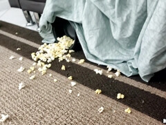 Amateur, Anal, Gros seins, Sucer une bite, Brunette brune, Doigter, Piercing, Pov