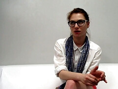 Amateur Porn Babe With Glasses Suck Knob