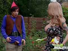 デカパイ, 黒人, ブロンド, フェラチオ, チン, ドレス, 顔射, ヒモパン