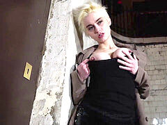 デカチン, タトゥー