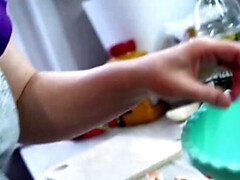 Эксгибиционист, Хд, Домохозяйки, Зрелые, Мамочка, Трусики, Сиськи, Под юбкой