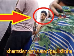 Sarrando de Vestidinho Verde com Upskirt