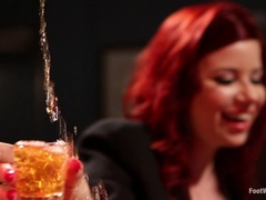 Füsse, Weibliche domination, Fetisch, Fußfetisch, Nylon, Muschi, Strümpfe, Flotter dreier