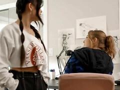 Asiatisch, Braunhaarige, Behaart, Interrassisch, Natürlichen titten, Muschi, Rau, Ablutschen