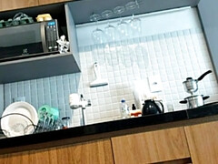 Amateur, Cul, Dingue, Fille latino, Nue  à poil, Pov, Chatte, Nénés