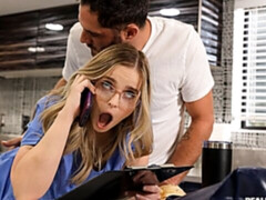 デカパイ, ブロンド, フェラチオ, 指いじり, 眼鏡, 手コキする, キッチン, 淫乱熟女