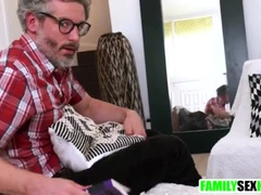 Morena, Papá, Hija, Familia, Masturbación, Bragas, Afeitado, Tabú