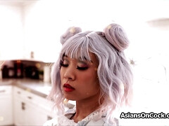 18, アジア人, ブロンド, フェラチオ, チン, 手コキする, ハードコア, ティーン