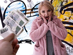 Grosser arsch, Grosse titten, Blondine, Hundestellung, Geld, Pov, Dürr, Jungendliche (18+)