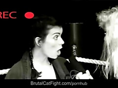 Sucer une bite, Crêpage de chignons, Fétiche, Marrant, Hard, Hd, Fessée, Suçant
