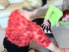 Britannique, Gorge profonde, Gode, Lesbienne, Mère que j'aimerais baiser, Maman, Rousse roux, Jouets